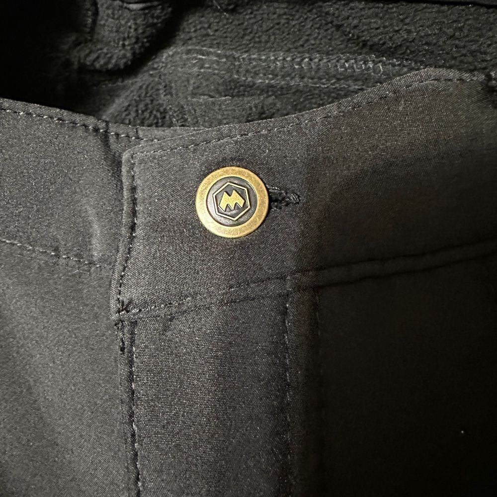 Mountain Hardwear Women’s Softshell Pants Small Black Fleece Lined - Picture 5 of 8